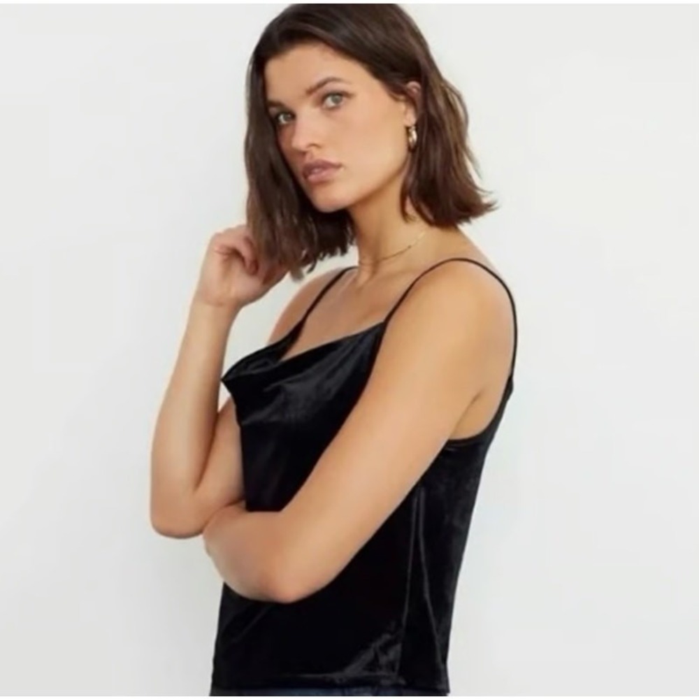 Maeve ANTHROPOLOGIE Halsey Cami Tank Top Womens Small Black Velvet Cowl Neck